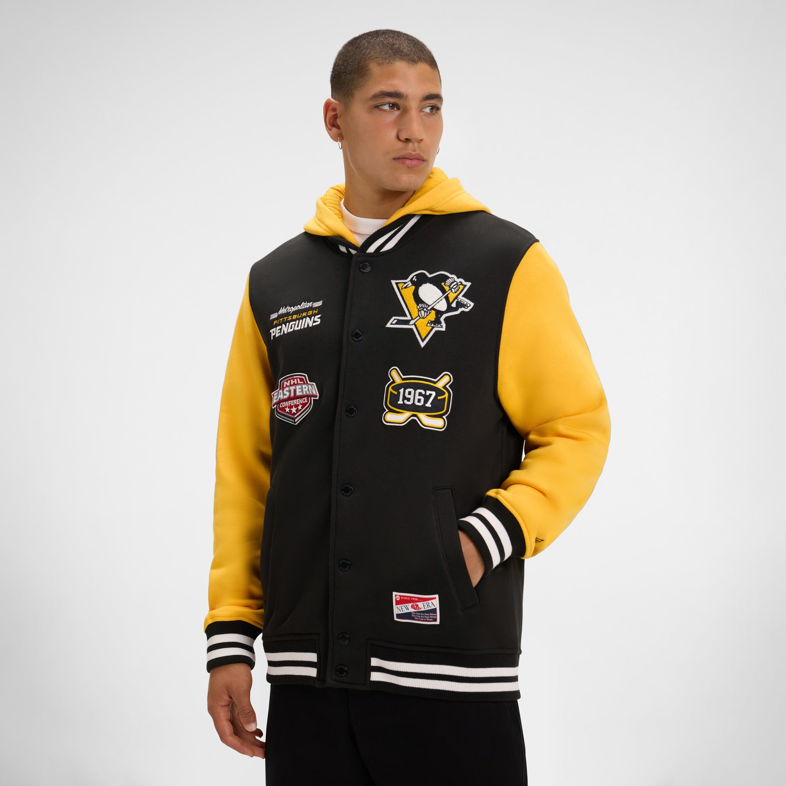 Los Angeles Lakers Throwback Black Jacket - Image 2