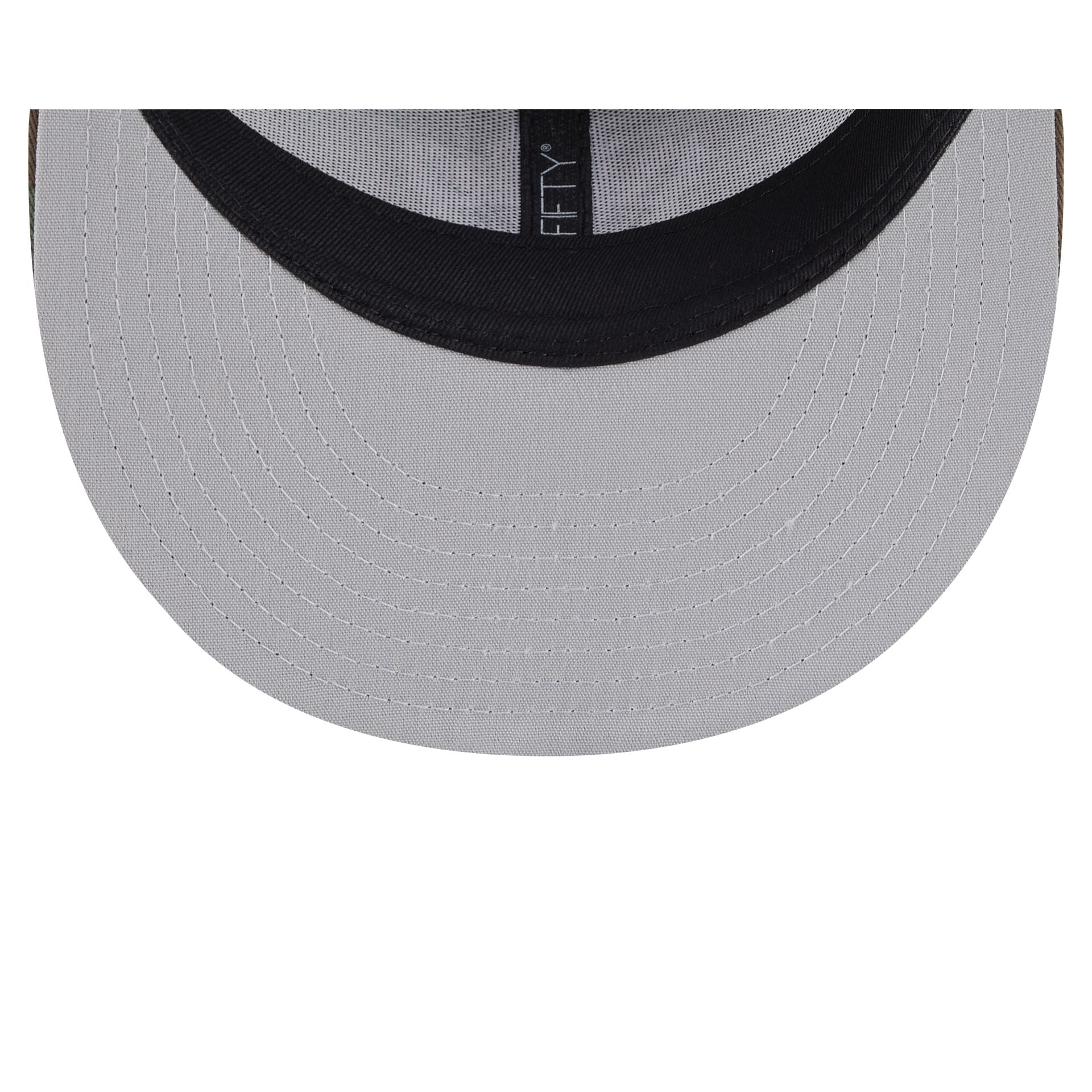 Toronto Maple Leafs Camo 9FIFTY Trucker Hat - Image 7