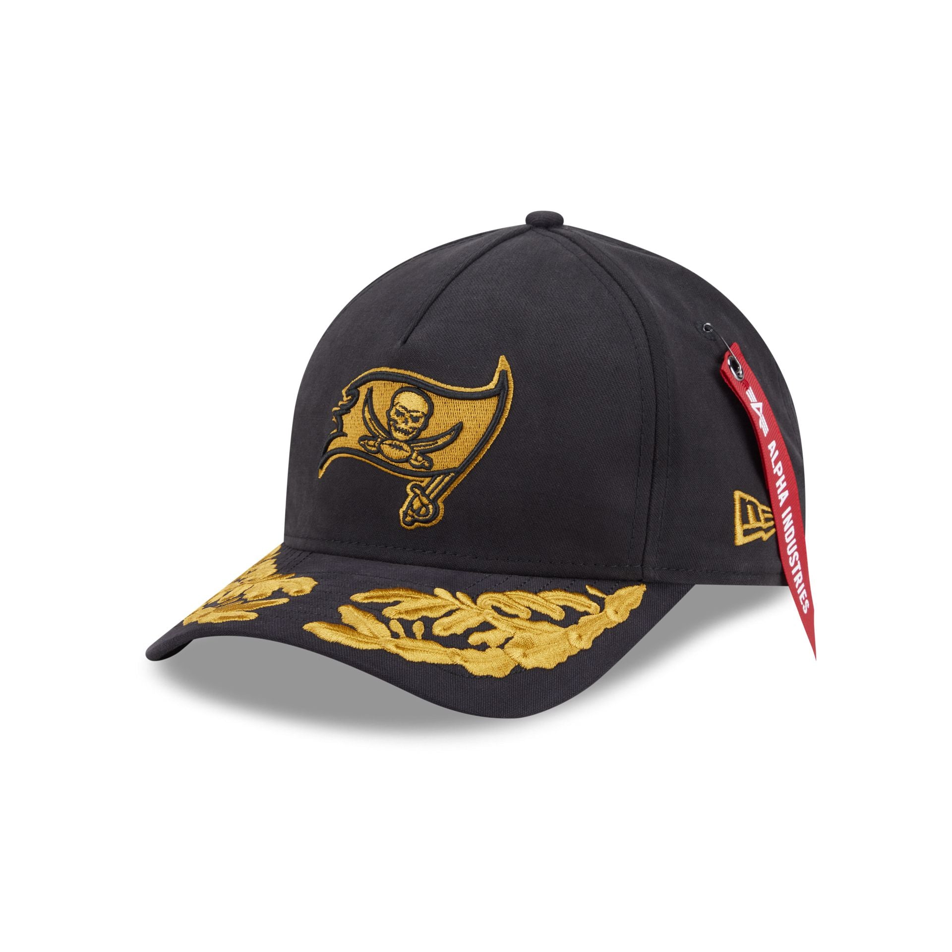 Alpha Industries x Tampa Bay Buccaneers Black 9FORTY M-Crown A-Frame Snapback Hat