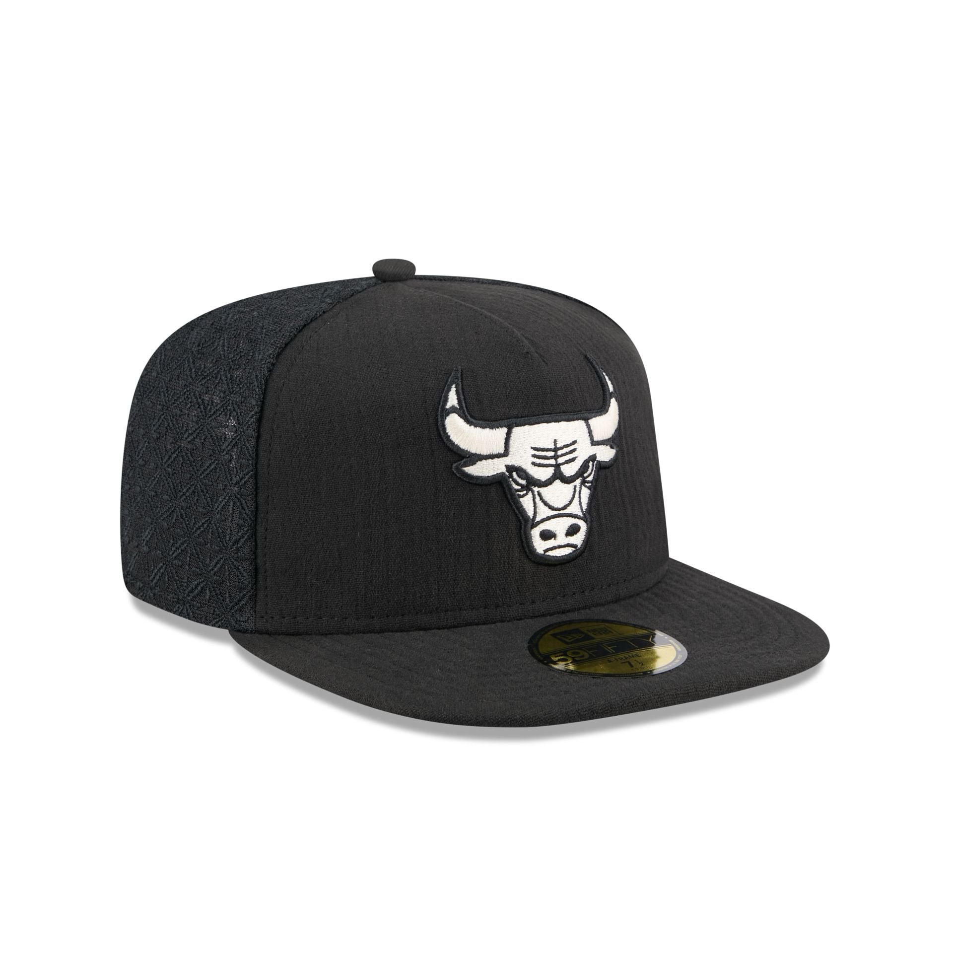 Chicago Bulls Black Mesh 59FIFTY A-Frame Fitted Hat - Image 3