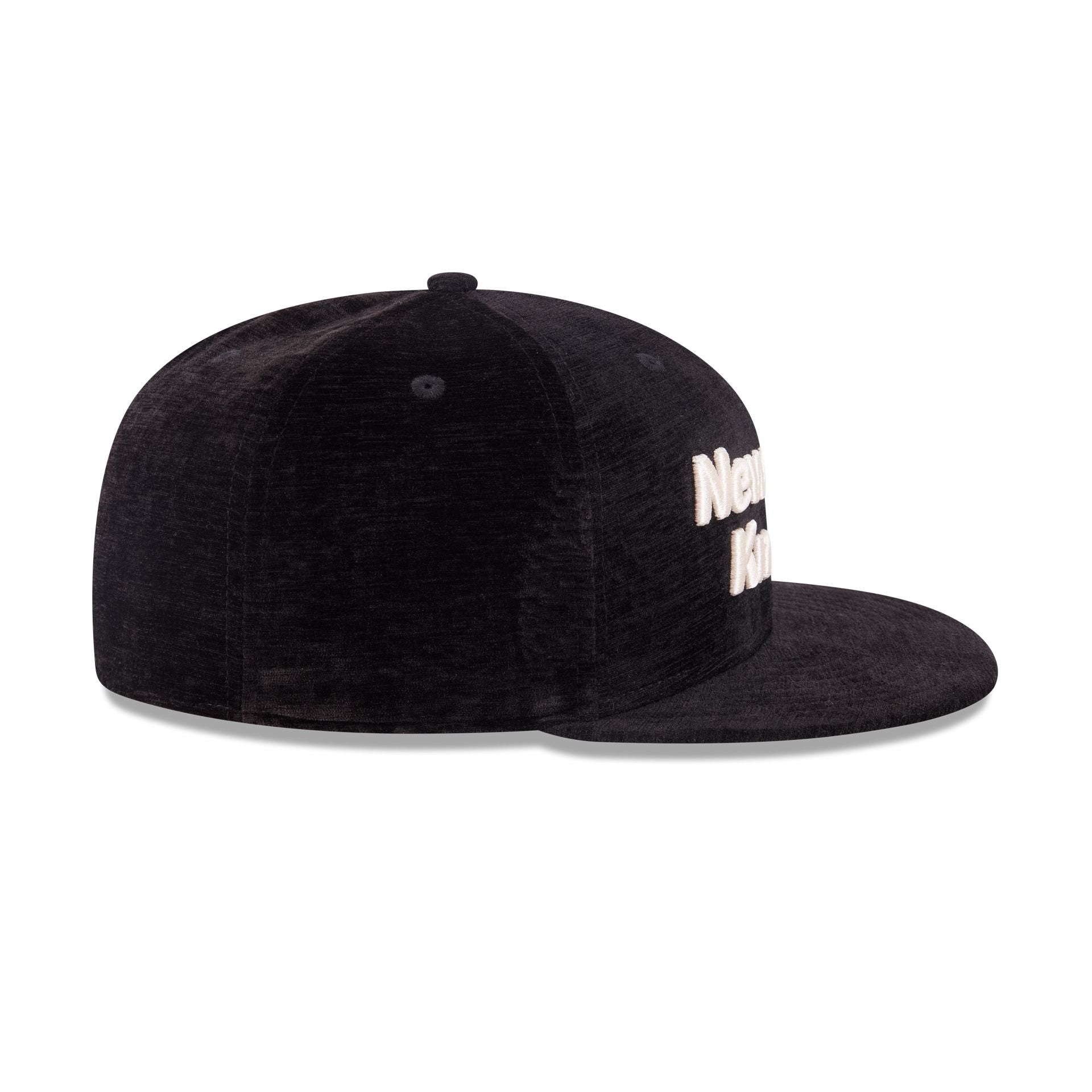 New York Knicks Black Velvet 59FIFTY Fitted Hat - Image 5