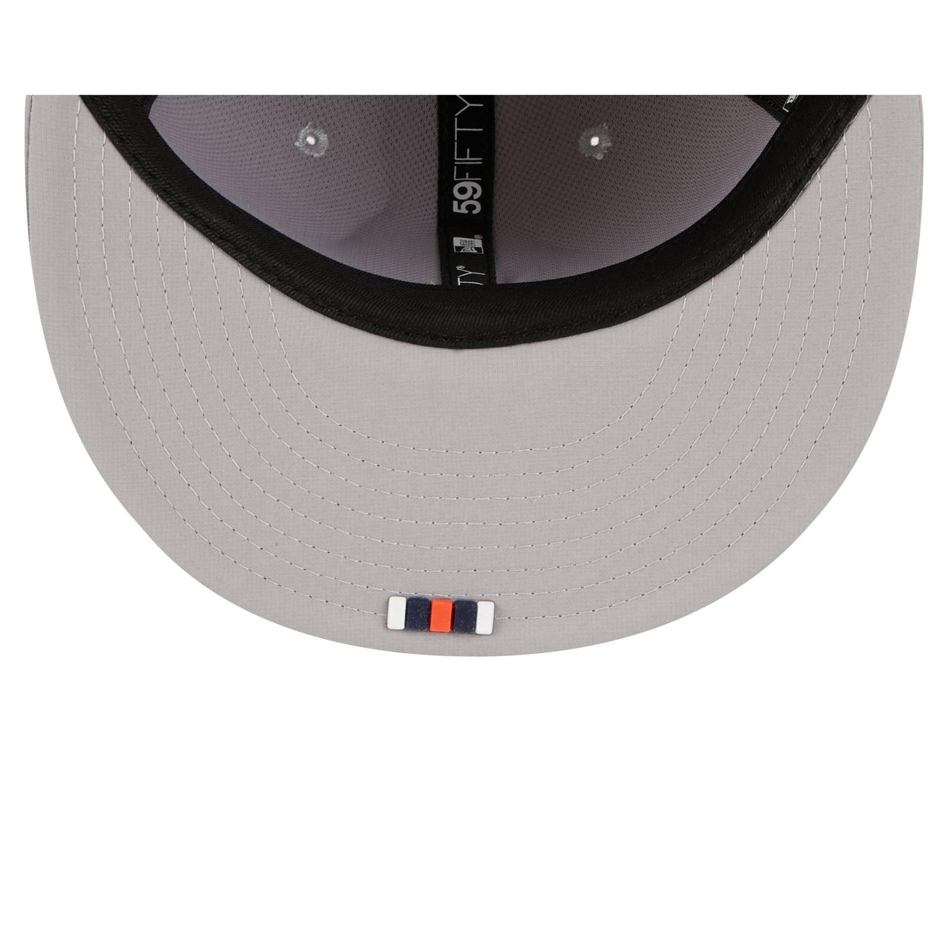 Chicago Bears 2025 Sideline Hot Weather Gray 59FIFTY Fitted Hat - Image 7