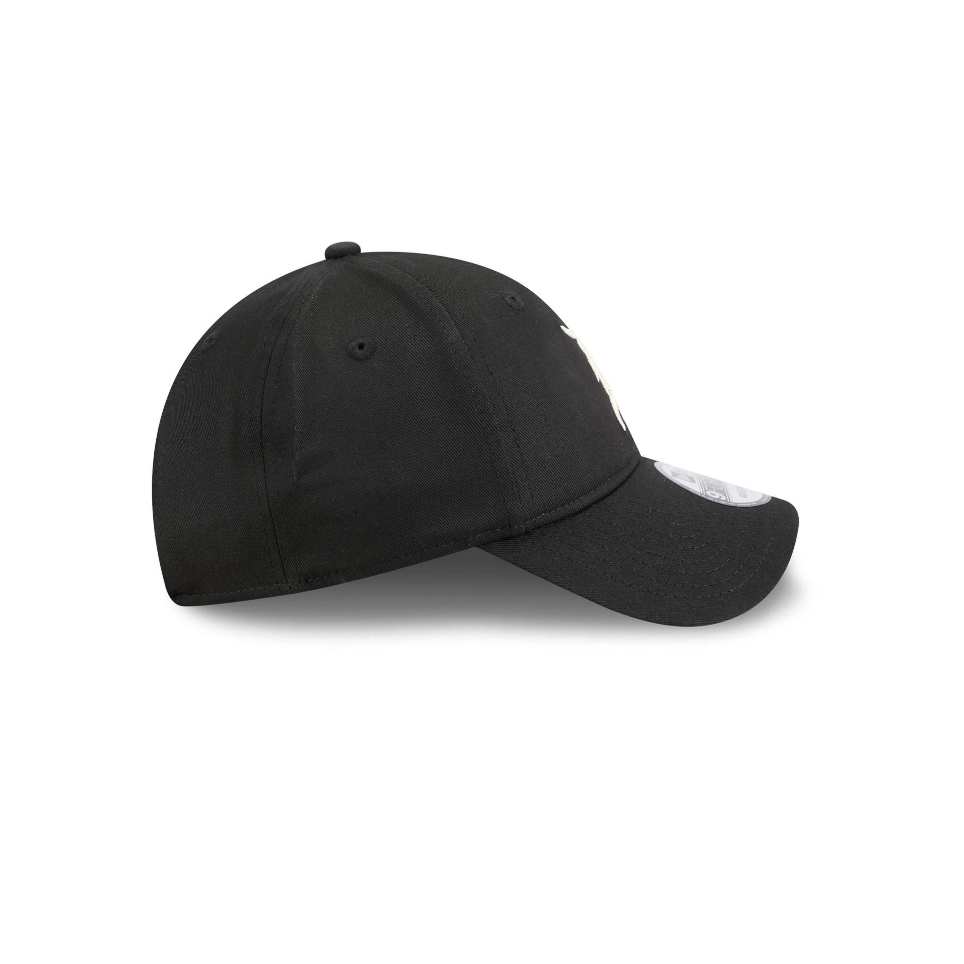 Fear of God Essentials Chicago White Sox 9FORTY Adjustable Hat - Image 4